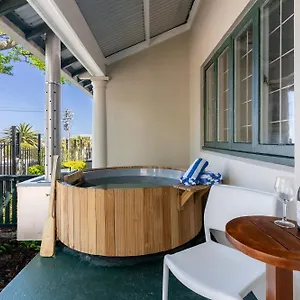 Gasthof Stone - Camps Bay Village, Kapstadt